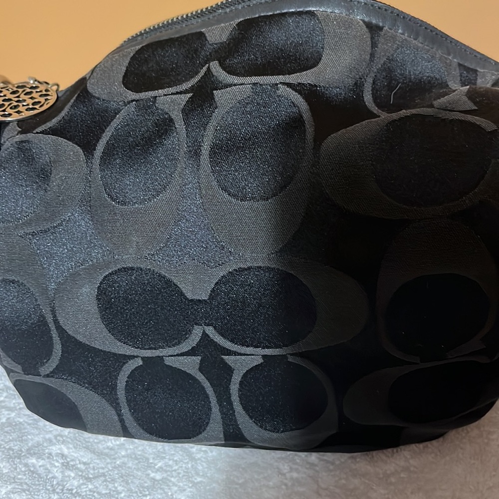 Coach black hobo style bag - Picture 3 of 11